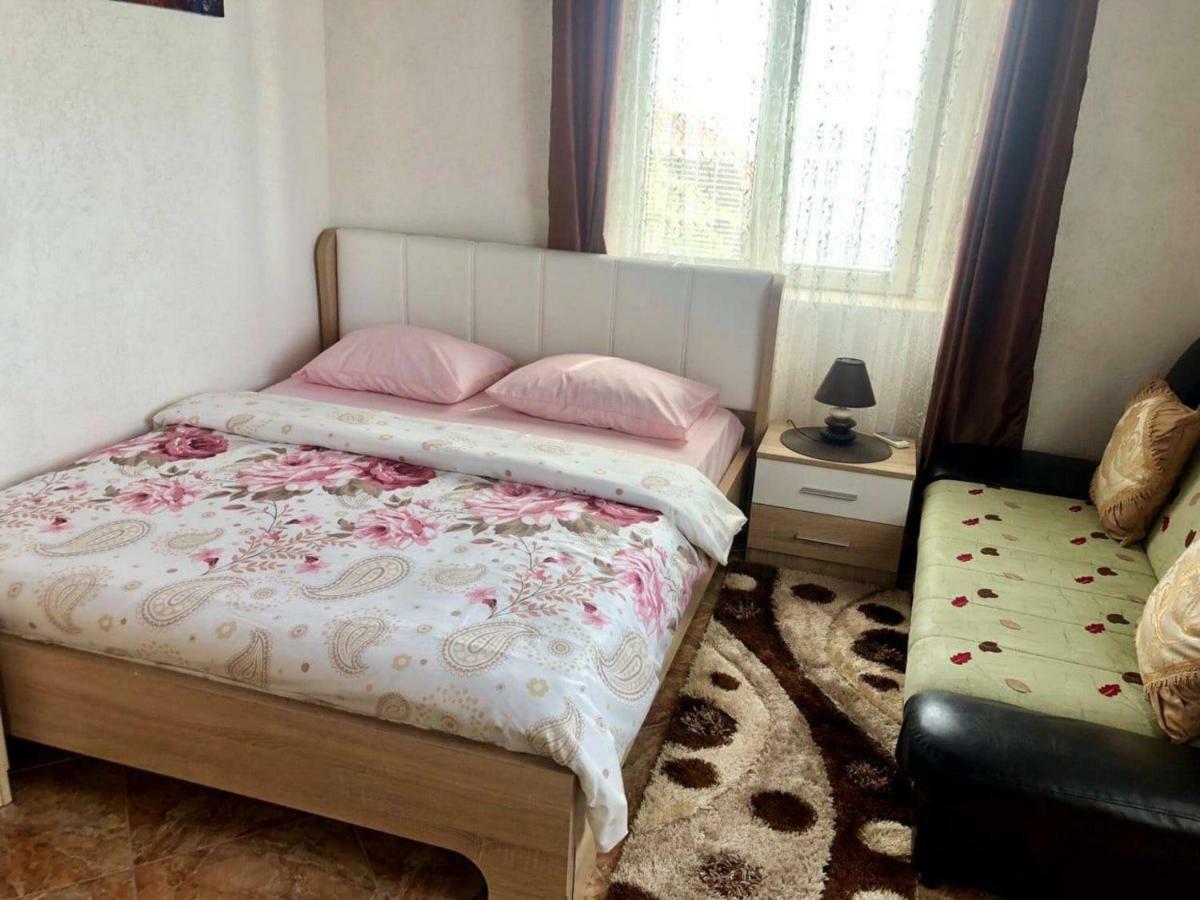 Apartments Zuto Ulcinj Esterno foto